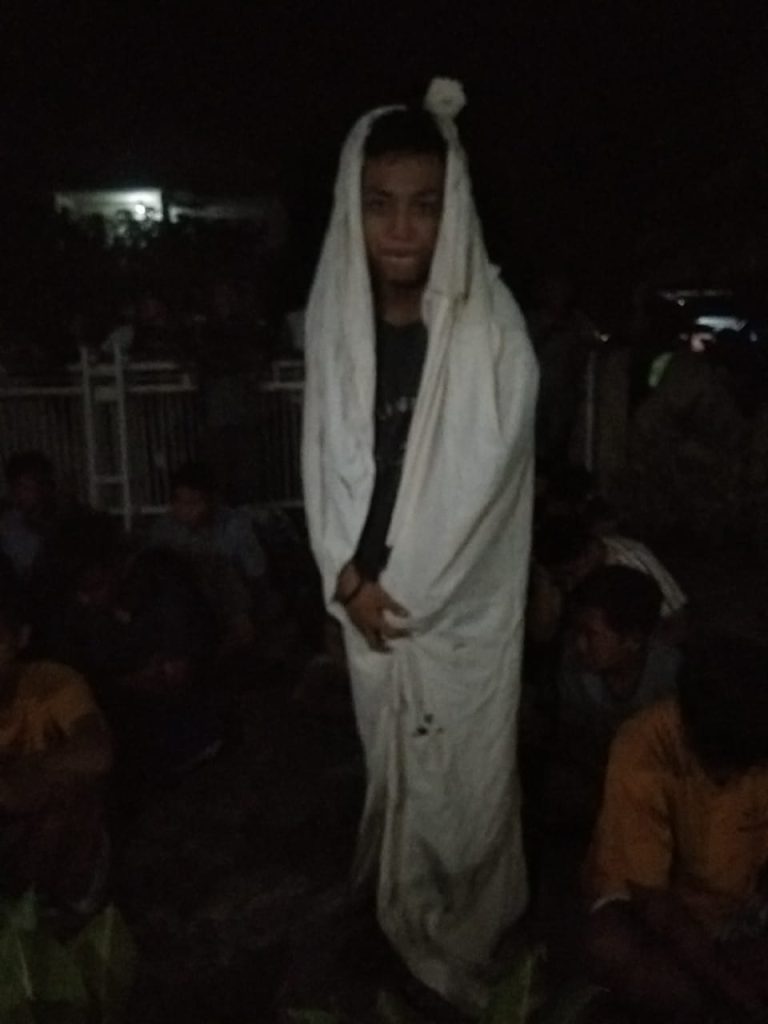 Pasops BRIGIF 4 MAR/BS Amankan Pocong Remaja Takuti Warga