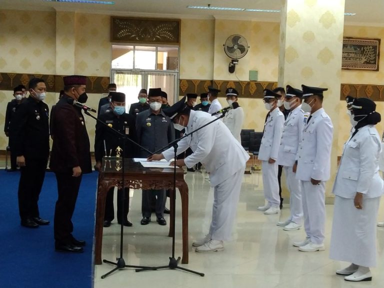 Kemenag Terima Tanah Hibah Dari Pemkab Pringsewu