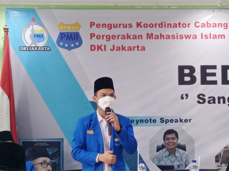 PKC PMII DKI Jakarta Bedah Buku Sang Guru Pergerakan dan Santunan Anak Yatim