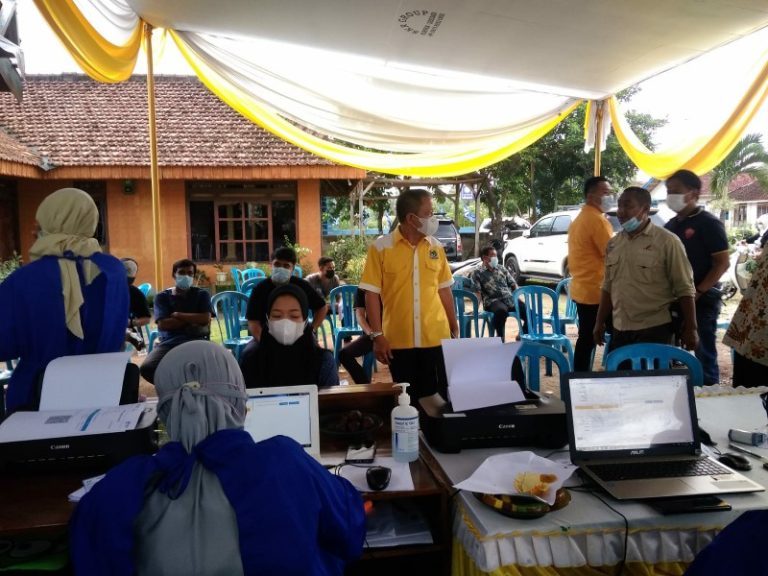 Yellow Klinik Golkar Bersama Dinkes Pesawaran Gelar Vaksinasi Dosis Ke-2