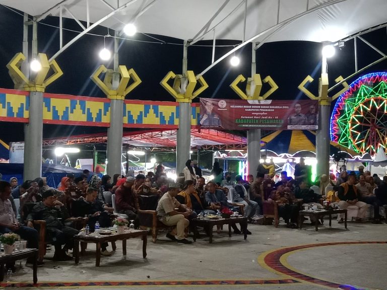 HUT Pesawaran Ke-15, Pemkab Pesawaran Gelar Wayang Kulit