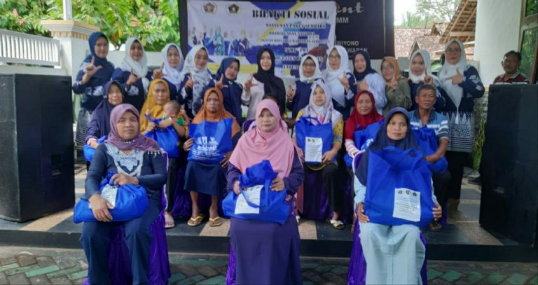 HUT ke-61, IKWI Pesawaran Bagikan 50 Paket Sembako di Dua Desa