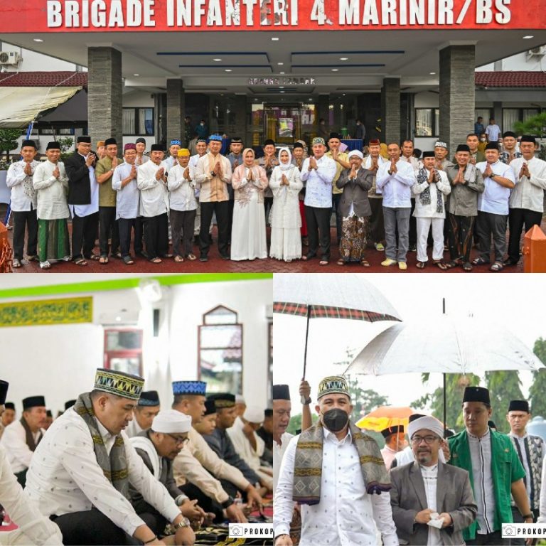 Bupati Pesawaran Sholat Bersama Danbrigif, Idul Adha Moment Musnahkan Perilaku Al-Bahimiyah