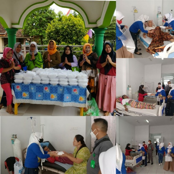 Peduli Pasien, Srikandi Dermawan Bagikan Nasi Kotak di RSUD Pesawaran