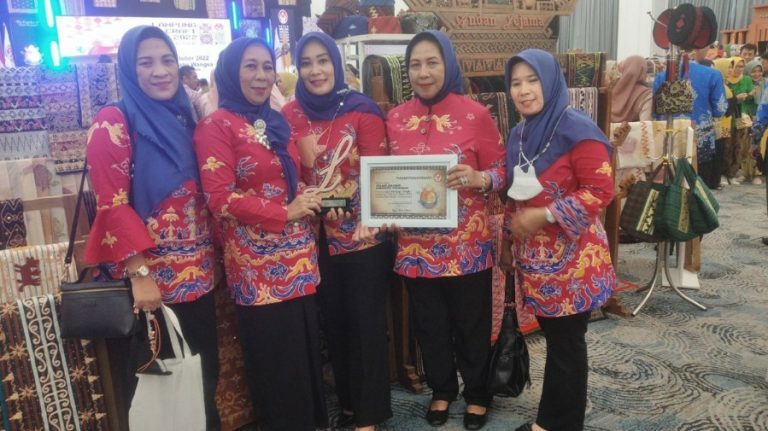 Lampung Craft, Sulam Jelujur Pesawaran, Kategori Kerajinan Terbaik 1 se-Provinsi