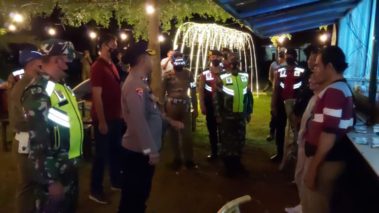 Aksi Teror, Polres Pesawaran Kerahkan Tim Gabungan Patroli Malam