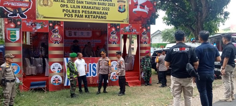 Malam Nataru Kapolres Pesawaran Turun Langsung Patroli Pospam dan Posyan