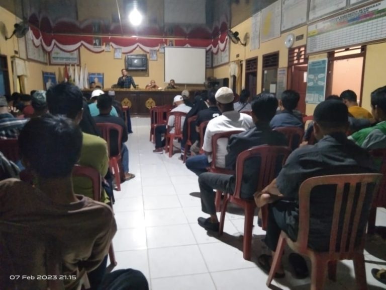 Pasca Tawuran, Kades Bernung Berikan Arahan Puluhan Anak-Anak Remaja