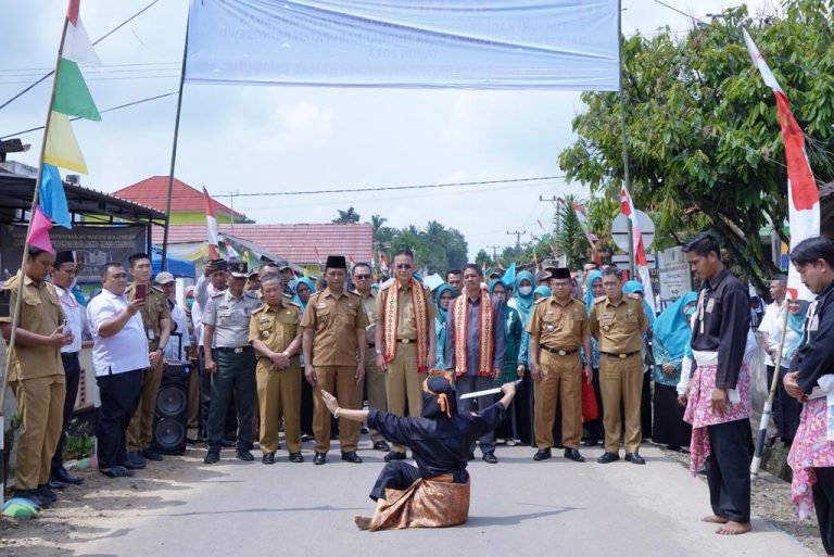 Pj. Bupati Pringsewu Hadiri Penilaian Lomba Pekon Di Sukamulya