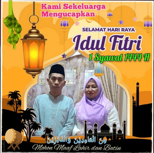 Kades Sukajaya Tohir Bersama Ketua TP-PKK Siti Alpiah Mengucapkan Selamat Hari Raya Idul Fitri 1444 H