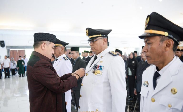 Lantik 132 Pejabat, Bupati Pesawaran : Jaga Kepercayaan Yang Diamanahkan