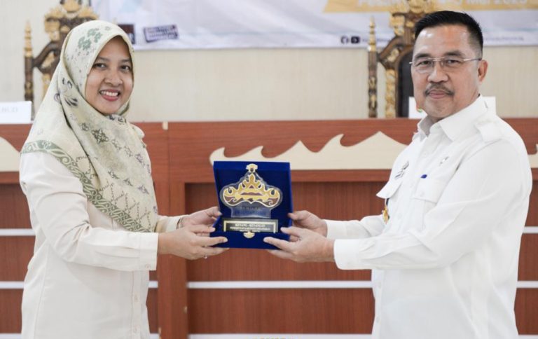 Sekda Pesawaran : Pegawai Gunakan Bahasa Indonesia Yang Baik dan Benar