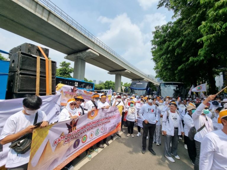 Para Nakes Pesawaran Tolak RUU Kesehatan