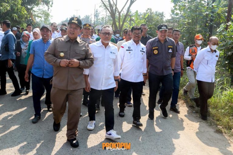 Bupati Pesawaran Bersama Gubernur dan Dua Menteri Tinjau Perbaikan Jalan Way Lima