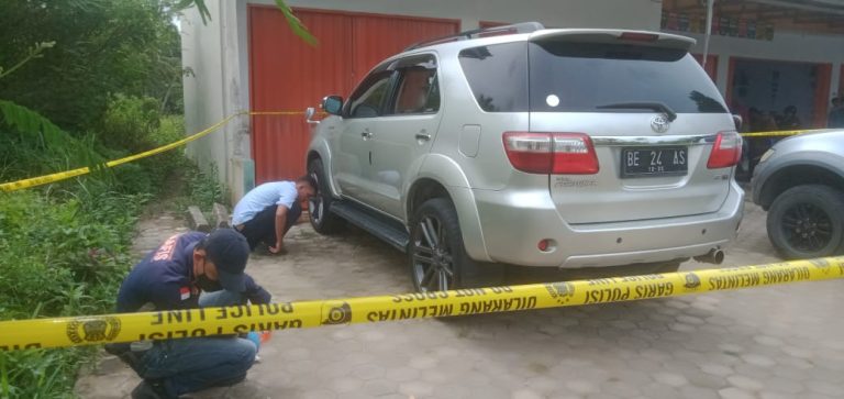 Aksi Pecah Kaca Terjadi di Depan Kantor Dinas Pesawaran