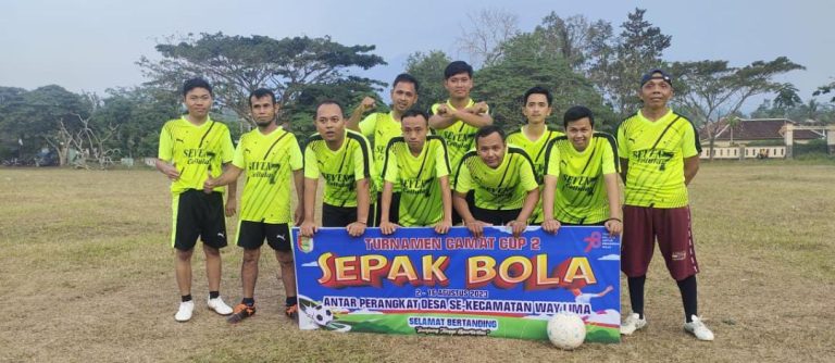 Meriahkan HUT RI Ke-78, Perangkat Desa Se-Kecamatan Way Lima Gelar Sepak Bola