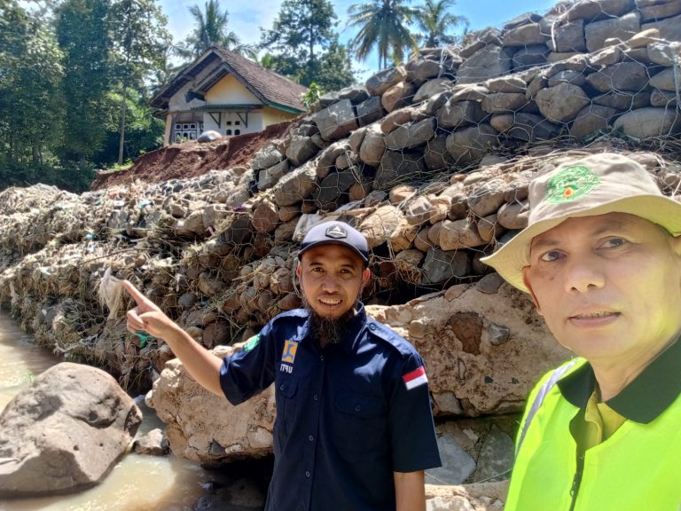 Gerak Cepat, Atasi Persoalan Banjir Pemkab Pesawaran Normalisasi Sungai