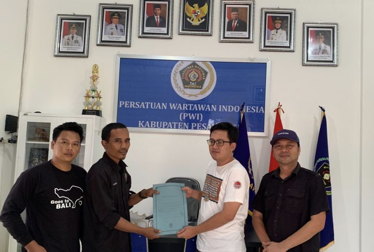 Adu Kekuatan, Dodi dan Randy Konferkab PWI Pesawaran