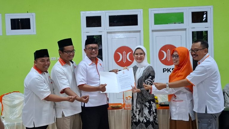 Punya Peluang Menang, PKS Resmi Berikan Surat Rekomendasi ke- Nanda 