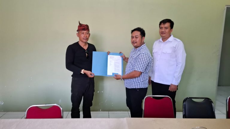 Diduga Lakukan Pelanggaran Kampanye, Masyarakat Laporkan Cabup 01 Aries Sandi Ke Bawaslu