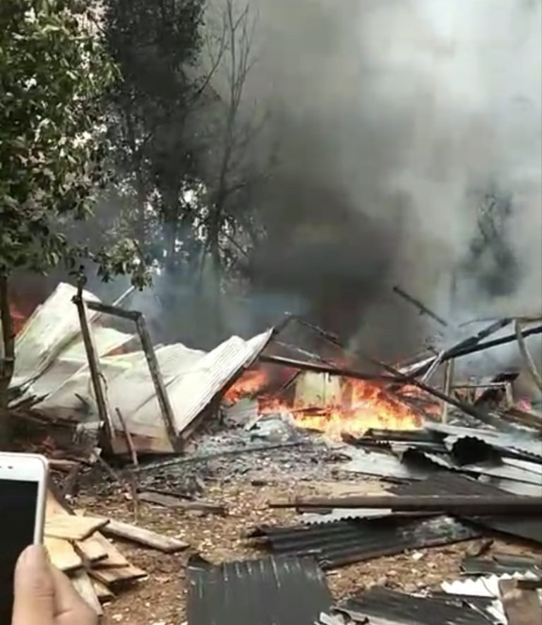 Gudang Produksi Bantal Terbakar, Kerugian Hingga Ratusan Juta Rupiah