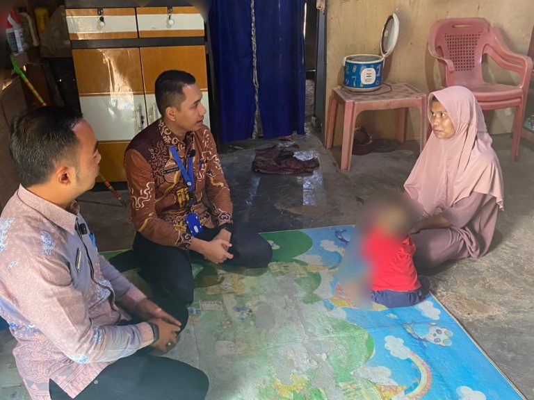 Dinkes Pesawaran Pastikan Perkembangan Balita Yang Mengalami Gizi Buruk