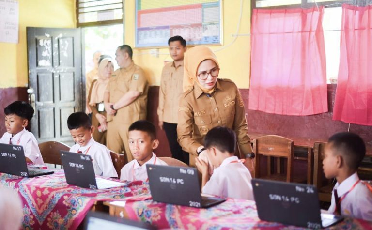 Bupati Nanda Tekankan Pentingnya Melek Teknologi Sejak Dini