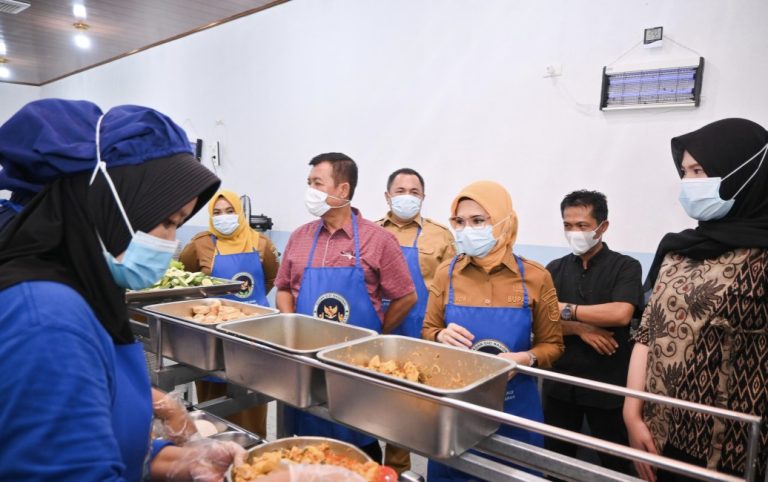 Dukung Program Pemerintah Pusat, Bupati Nanda Pastikan Setiap Sajian Aman dan Bergizi