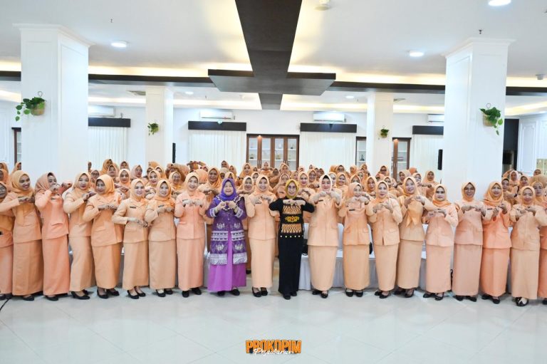 Penasehat DWP Kabupaten Pesawaran Buka Sosialisasi Organisasi Mighrul Lampung Bersatu