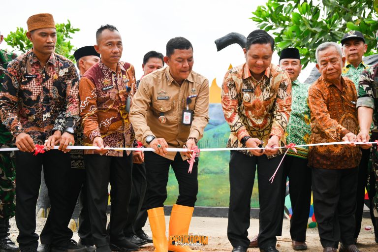 Peletakan Batu Pertama Gedung Koperasi Merah Putih Kedondong, Wabup Pesawaran Dorong Penguatan Ekonomi Desa
