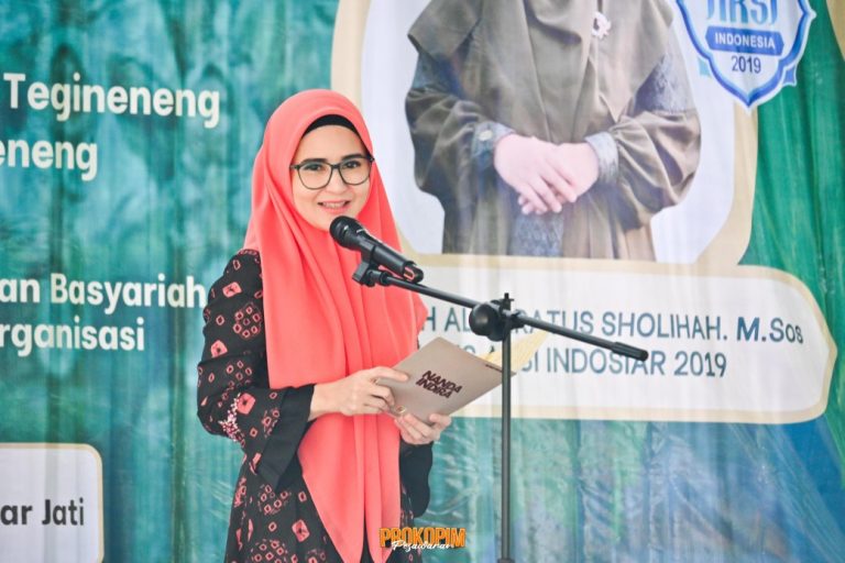 Bupati Pesawaran Hadiri Pengajian Akbar Muslimat NU se-Kecamatan Tegineneng