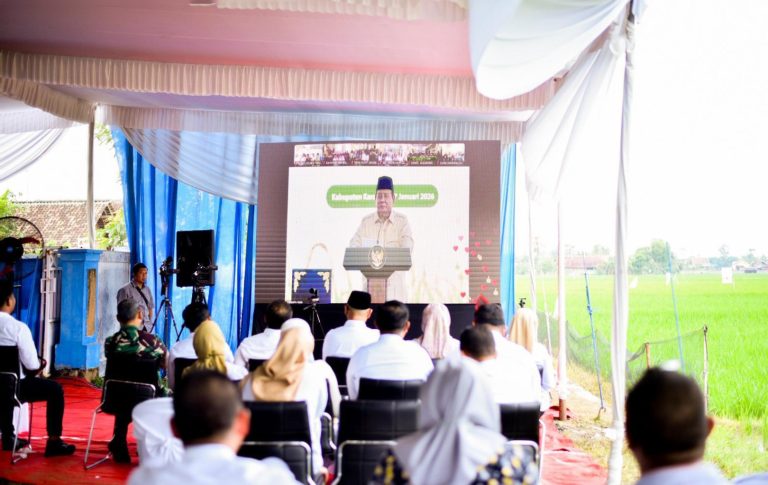 Presiden RI Bersama Gubernur Lampung Panen Raya di Pesawaran 