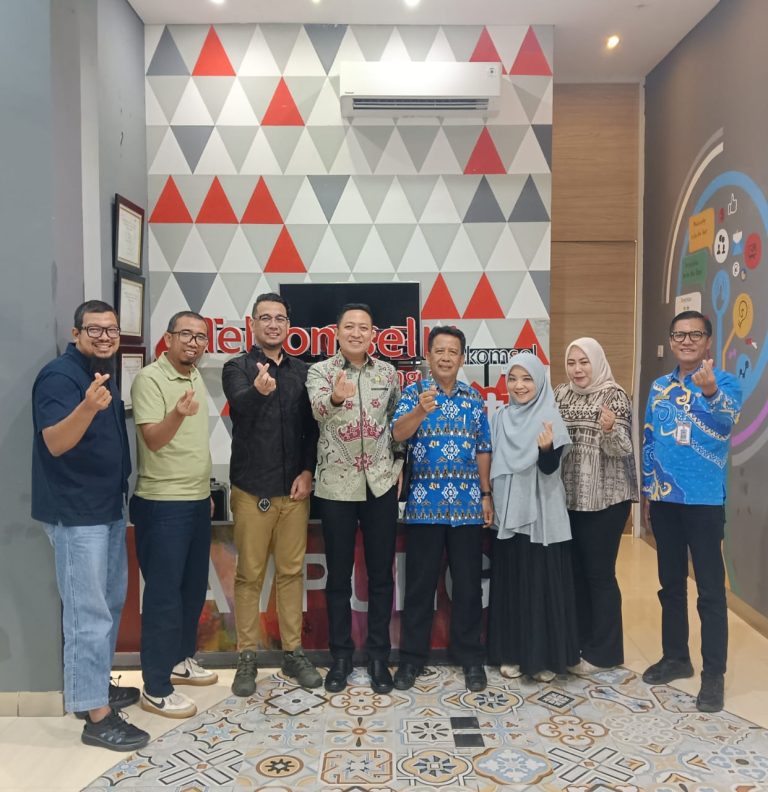Audiensi Diskominfotiksan Pesawaran Bersama Telkomsel Bahas Penanganan Blankspot