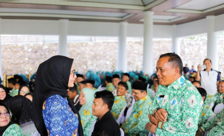 Bupati Pesawaran Minta Kepala Desa Merespons Cepat Persoalan Sosial