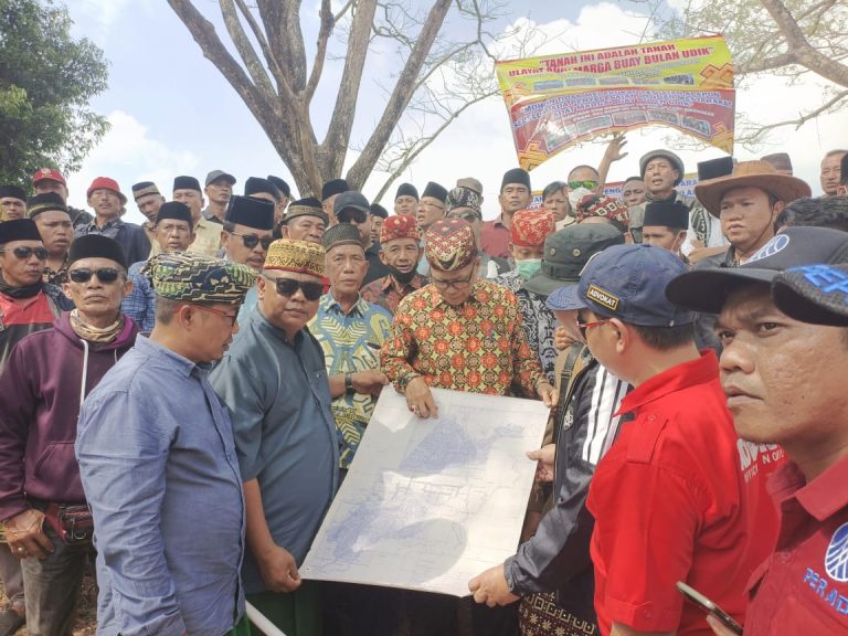 HGU Disebut Berakhir, Ratusan Warga Buay Bulan Ultimatum PTPN I Regional 7